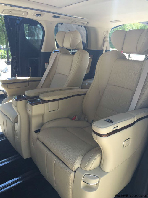 16款进口丰田埃尔法尊贵商务车价格-图5