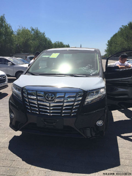 16款进口丰田埃尔法尊贵商务车价格-图3